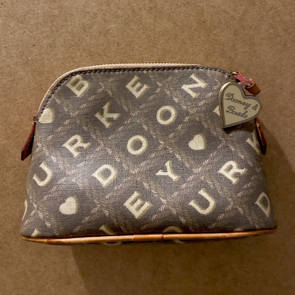 Dooney & Bourke bag